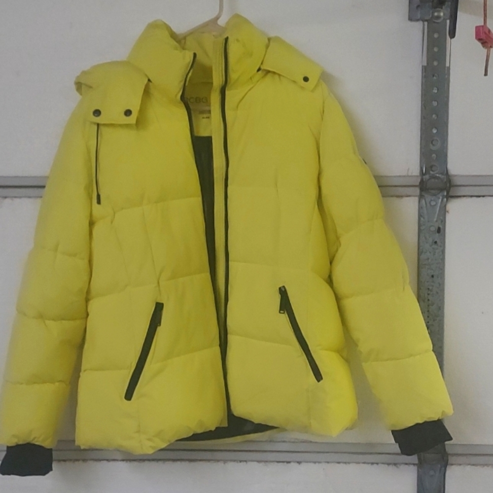 BCBG/ Paris  Puffer Jacket